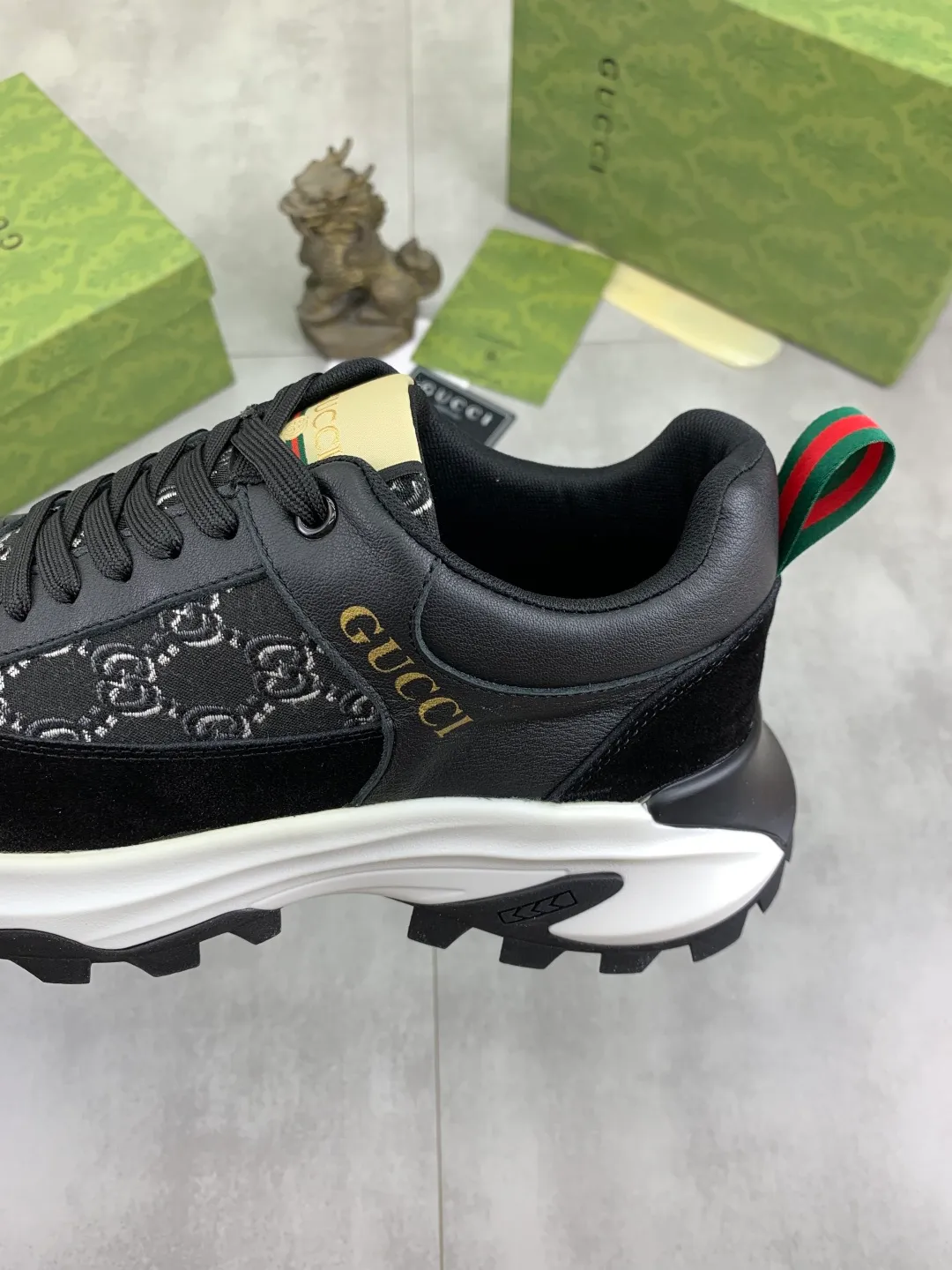 Men's shoes 💰P440💰[New model] (GUCCI) official website's latest 🎁🎁casual and fashionable men's shoes👟, hot style💥 style is simple and elegant, exclusive for trendy men. Unique official website's latest brand double G element 👑Gucci original style Decoration, fashionable and generous, made of original frosted calfskin ✅ fully imported first-layer pigskin lining, the official website specifies wear-resistant, lightweight original rubber casual outsole, classic model taken in real life 🎬38-44 (customized for 45) 4️⃣ colors available